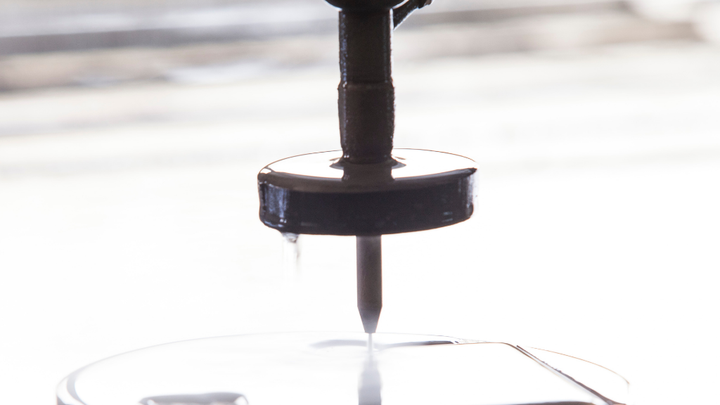 Read more about the article Three-Axis Abrasive Water Jet Cutting for Harder Materials